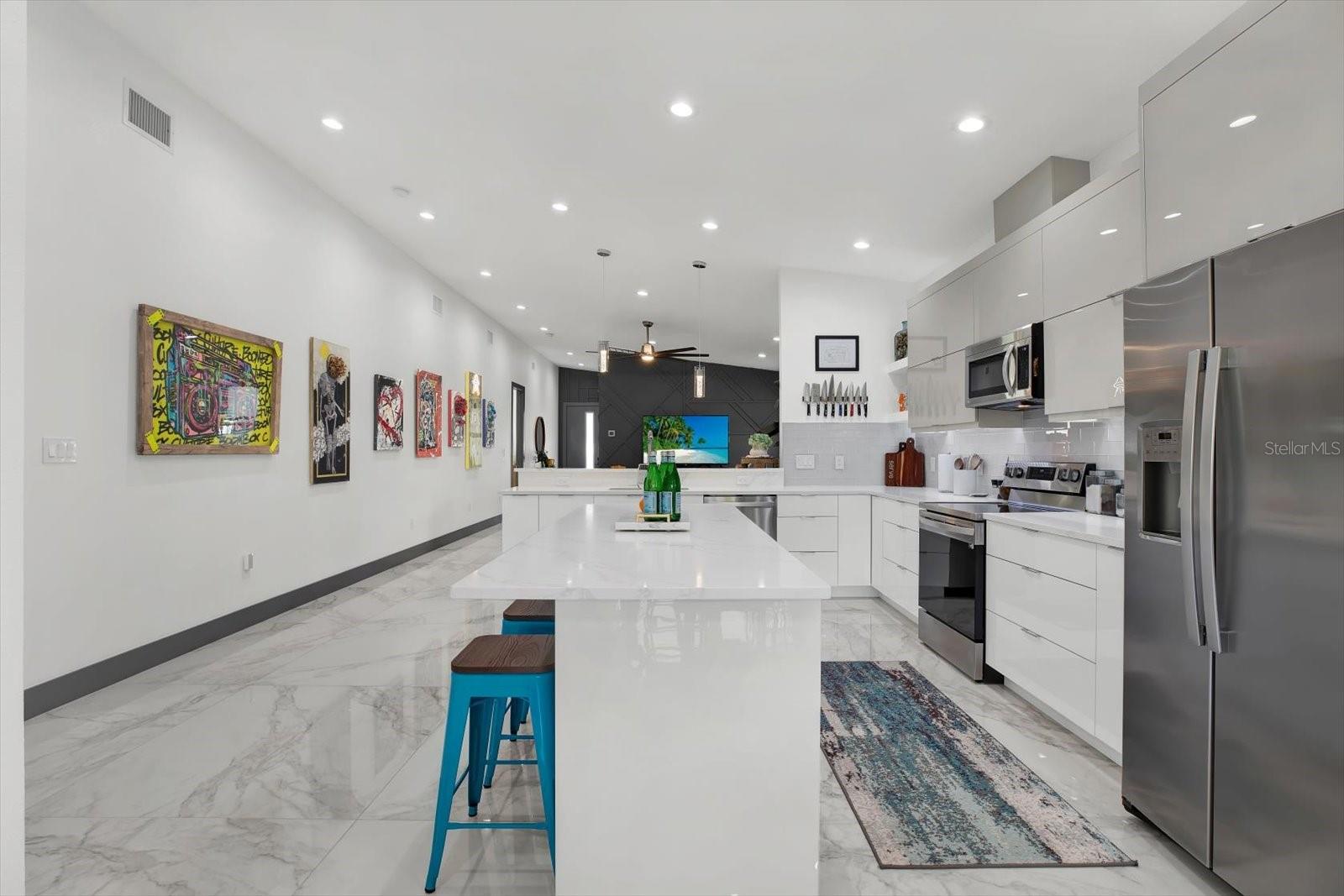 511 45TH AVE N, ST PETERSBURG, FL, 33703