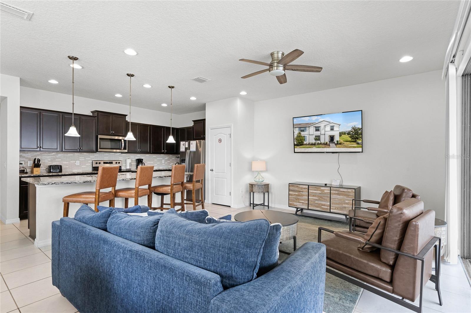 2427 DUBAI ST, KISSIMMEE, FL, 34747