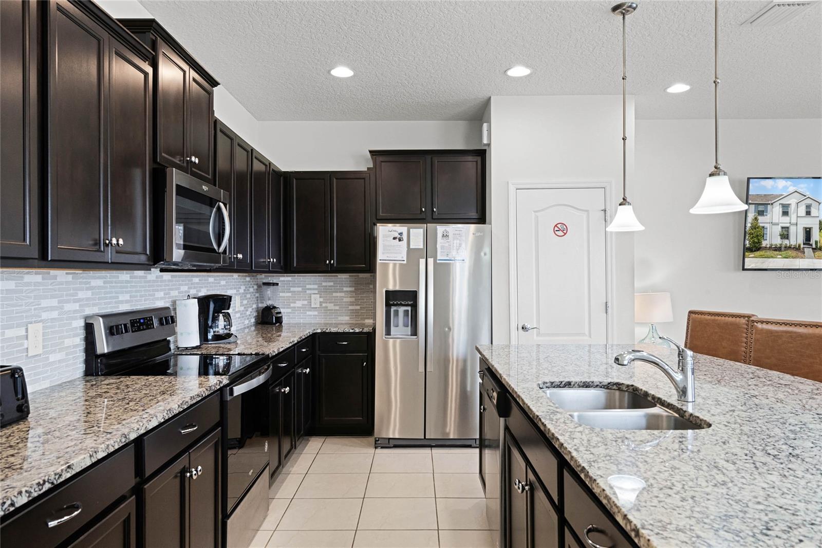 2427 DUBAI ST, KISSIMMEE, FL, 34747