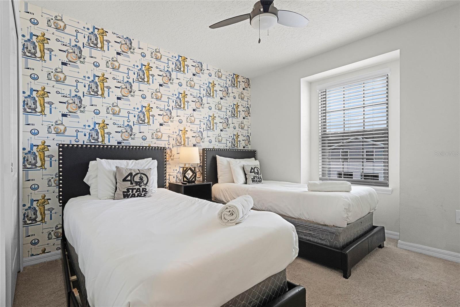 2427 DUBAI ST, KISSIMMEE, FL, 34747