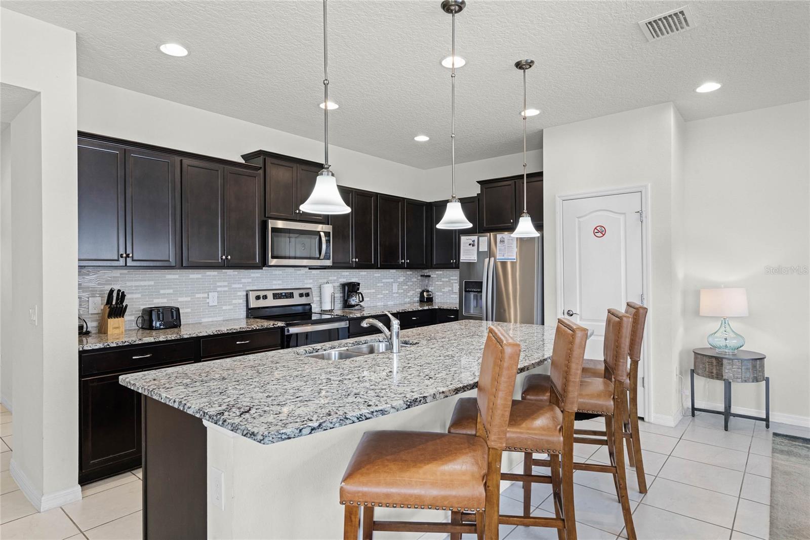 2427 DUBAI ST, KISSIMMEE, FL, 34747