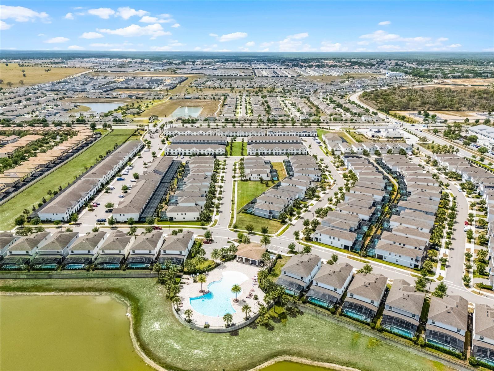 2427 DUBAI ST, KISSIMMEE, FL, 34747