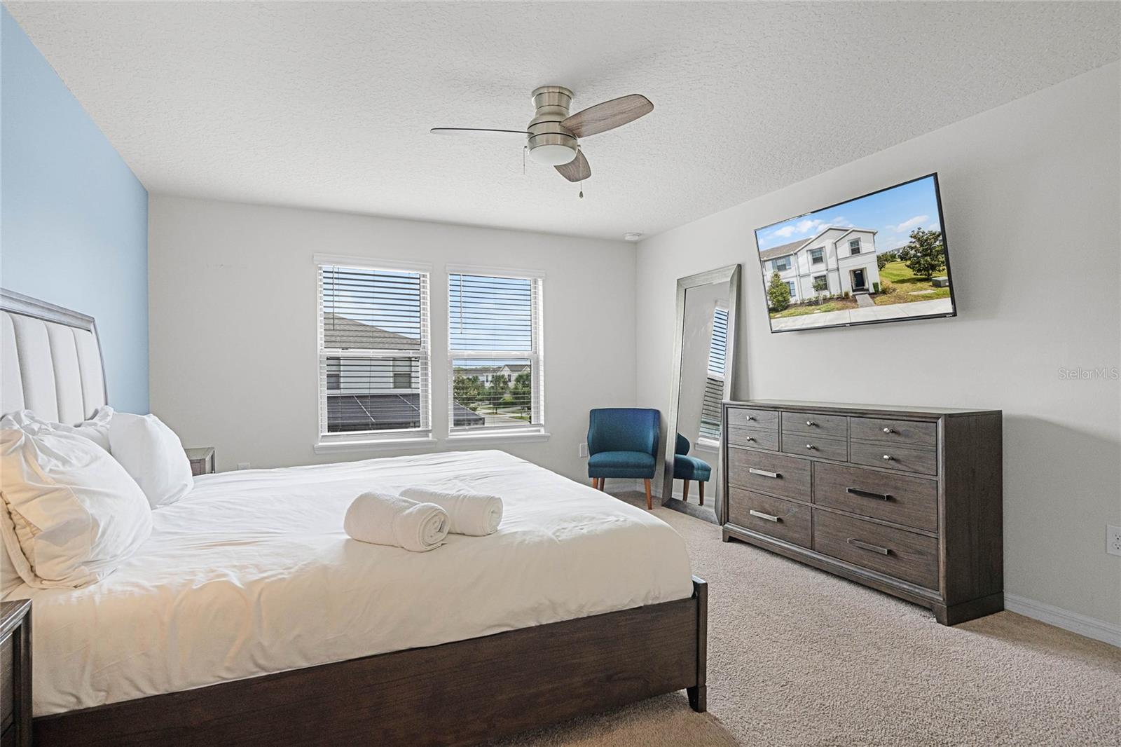 2427 DUBAI ST, KISSIMMEE, FL, 34747