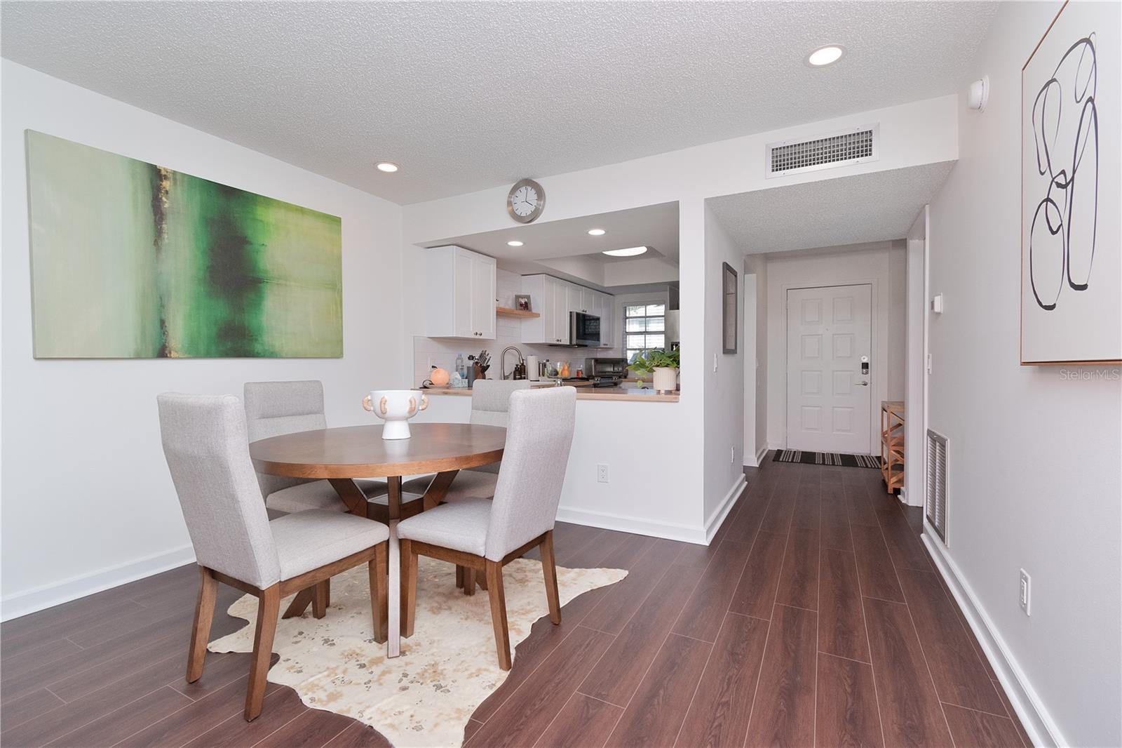 3810 N OAK DR #N61, TAMPA, FL, 33611