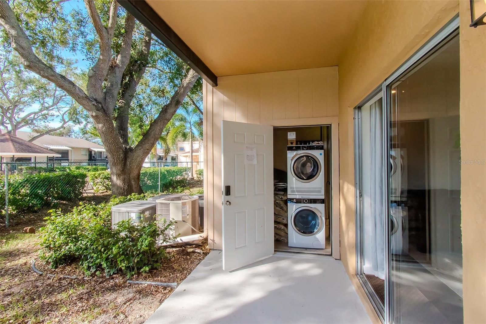 3810 N OAK DR #N61, TAMPA, FL, 33611