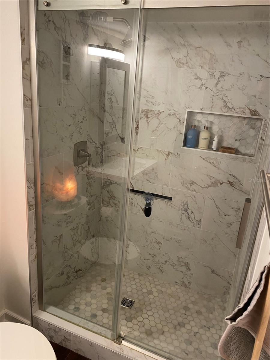 3810 N OAK DR #N61, TAMPA, FL, 33611