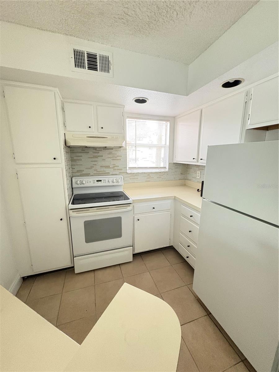 4548 COMMANDER DR #1417, ORLANDO, FL, 32822