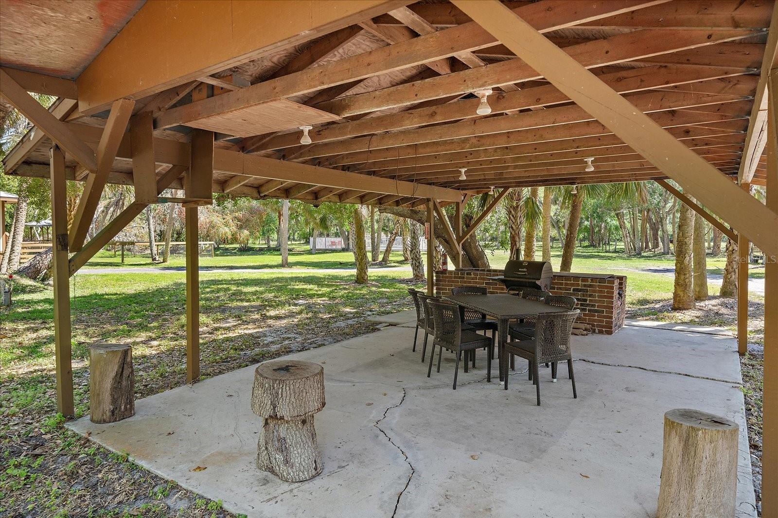 A4647243 Property Photo