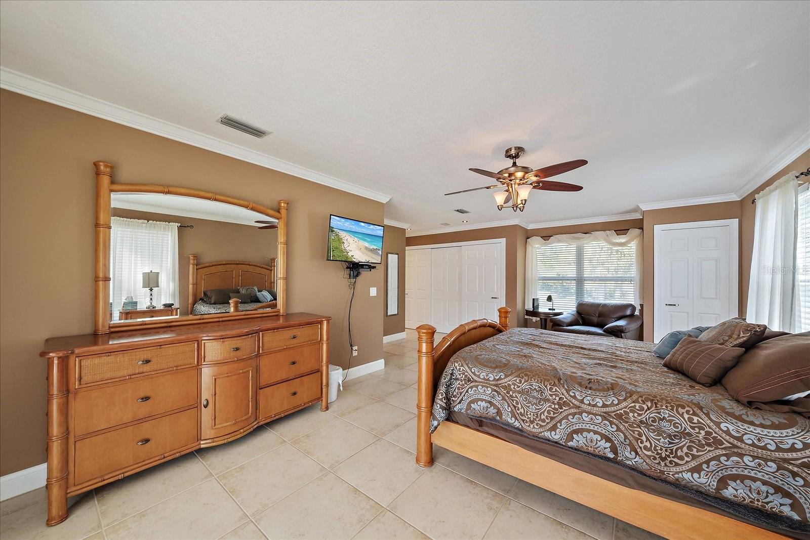 A4647243 Property Photo