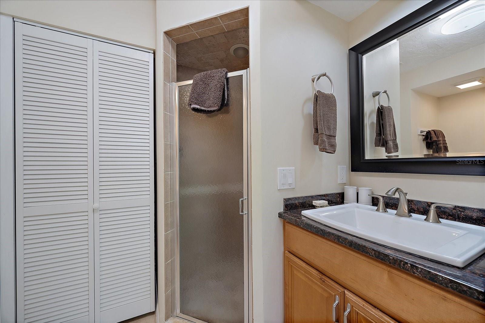 A4647243 Property Photo