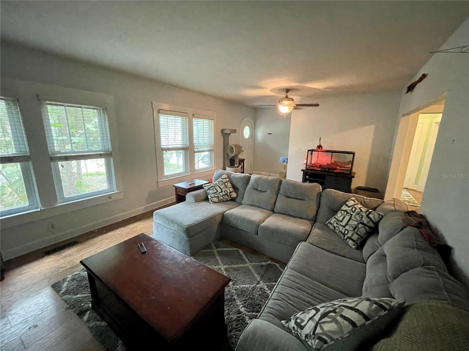 2120 8TH AVE W, BRADENTON, FL, 34205