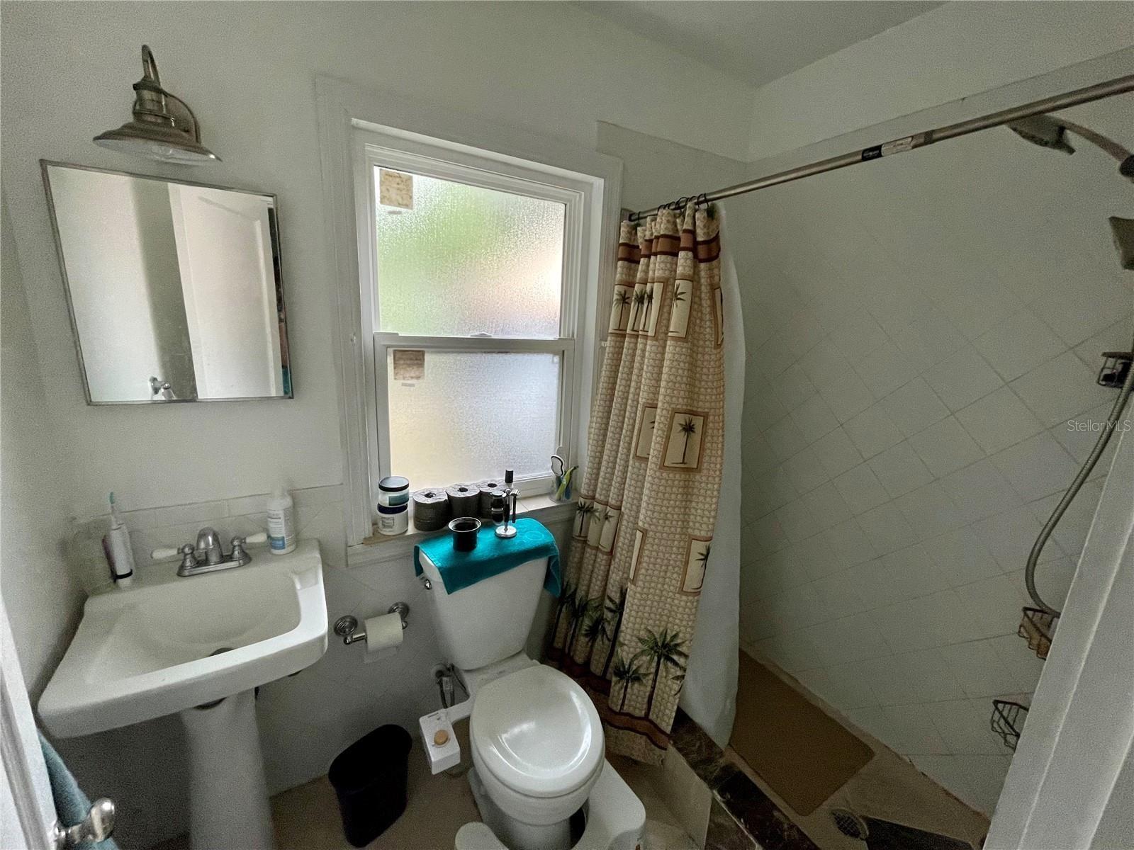 2120 8TH AVE W, BRADENTON, FL, 34205