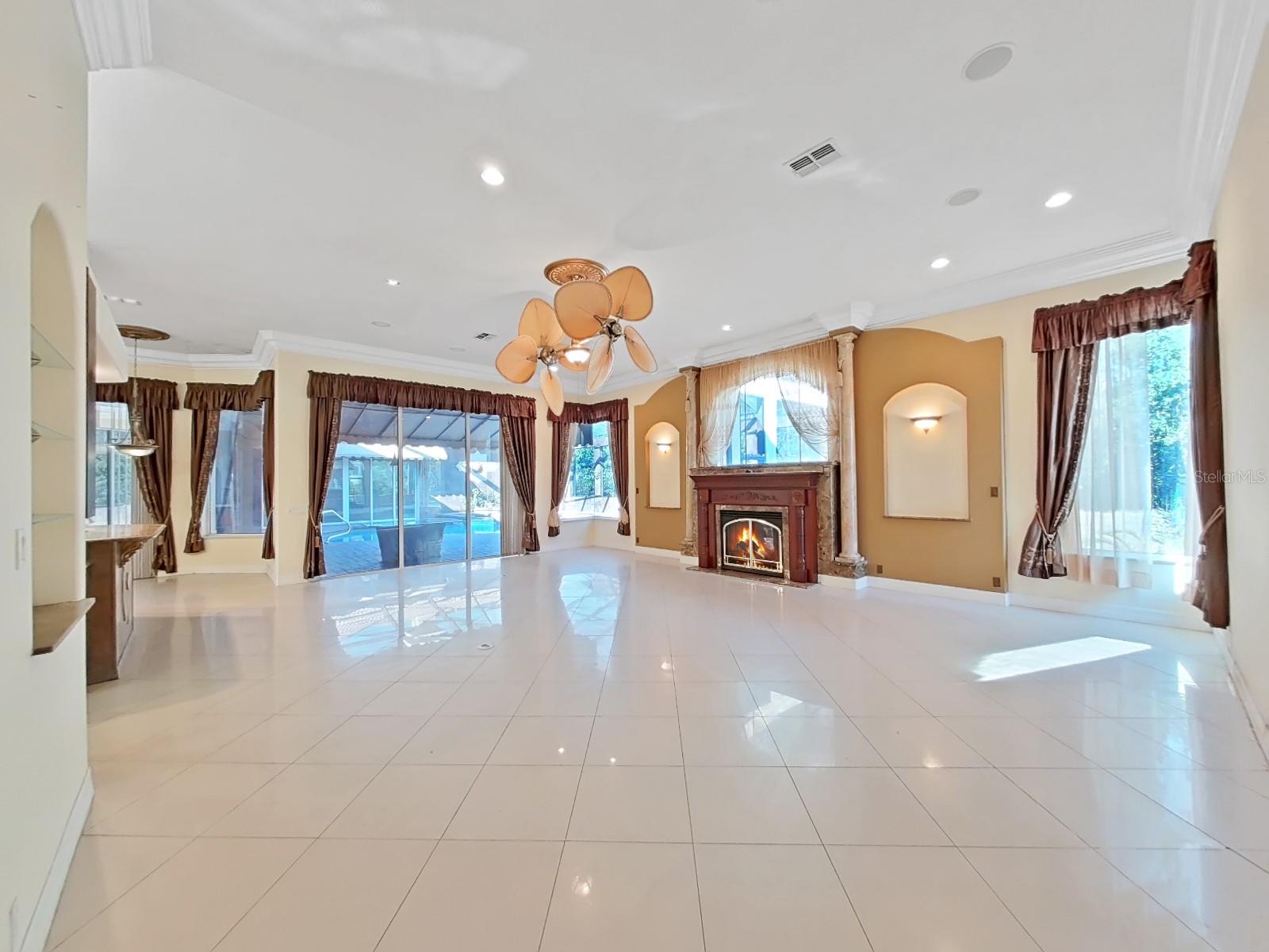 9460 BEARFOOT TRL, WEEKI WACHEE, FL, 34613