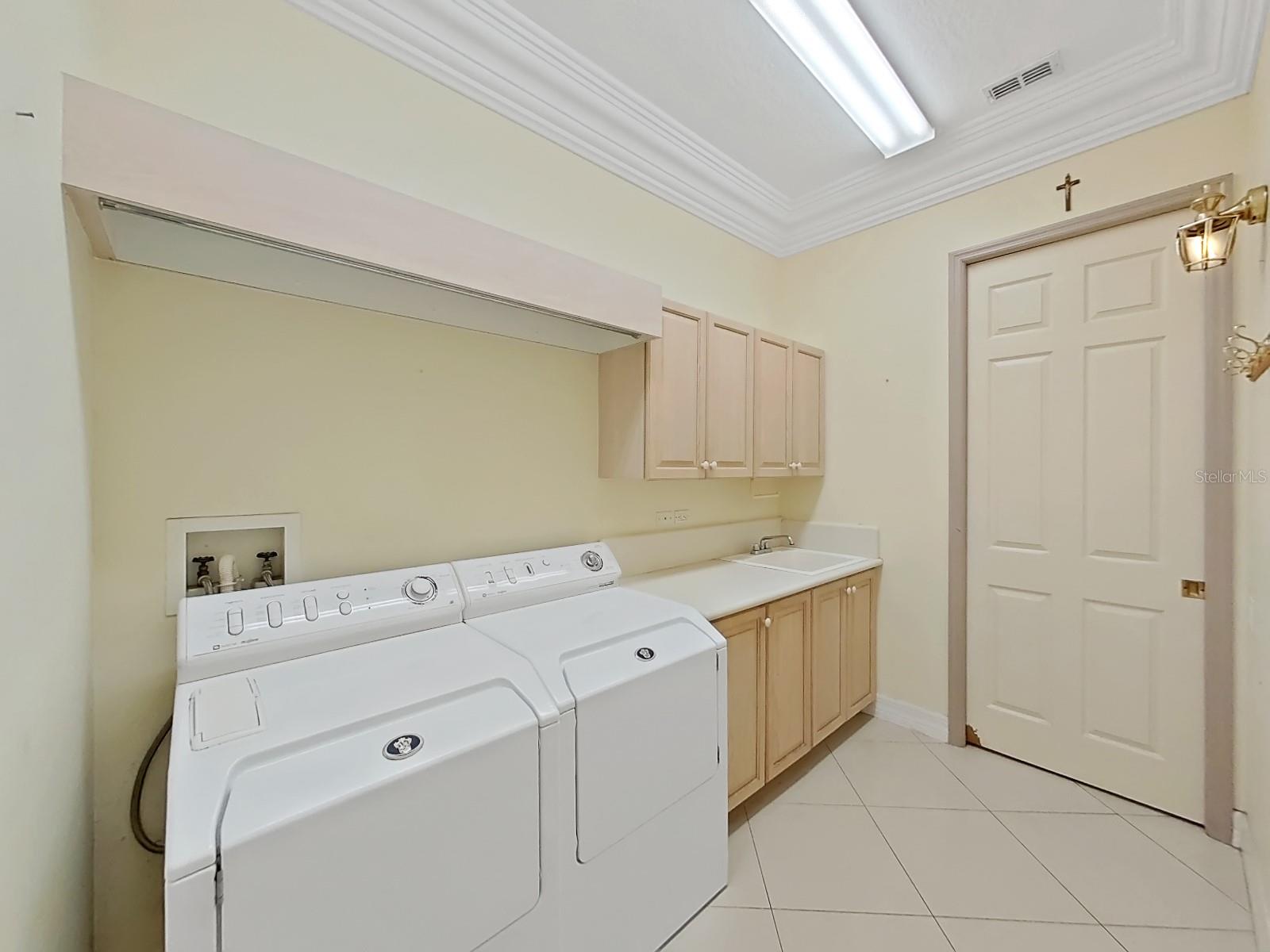 9460 BEARFOOT TRL, WEEKI WACHEE, FL, 34613