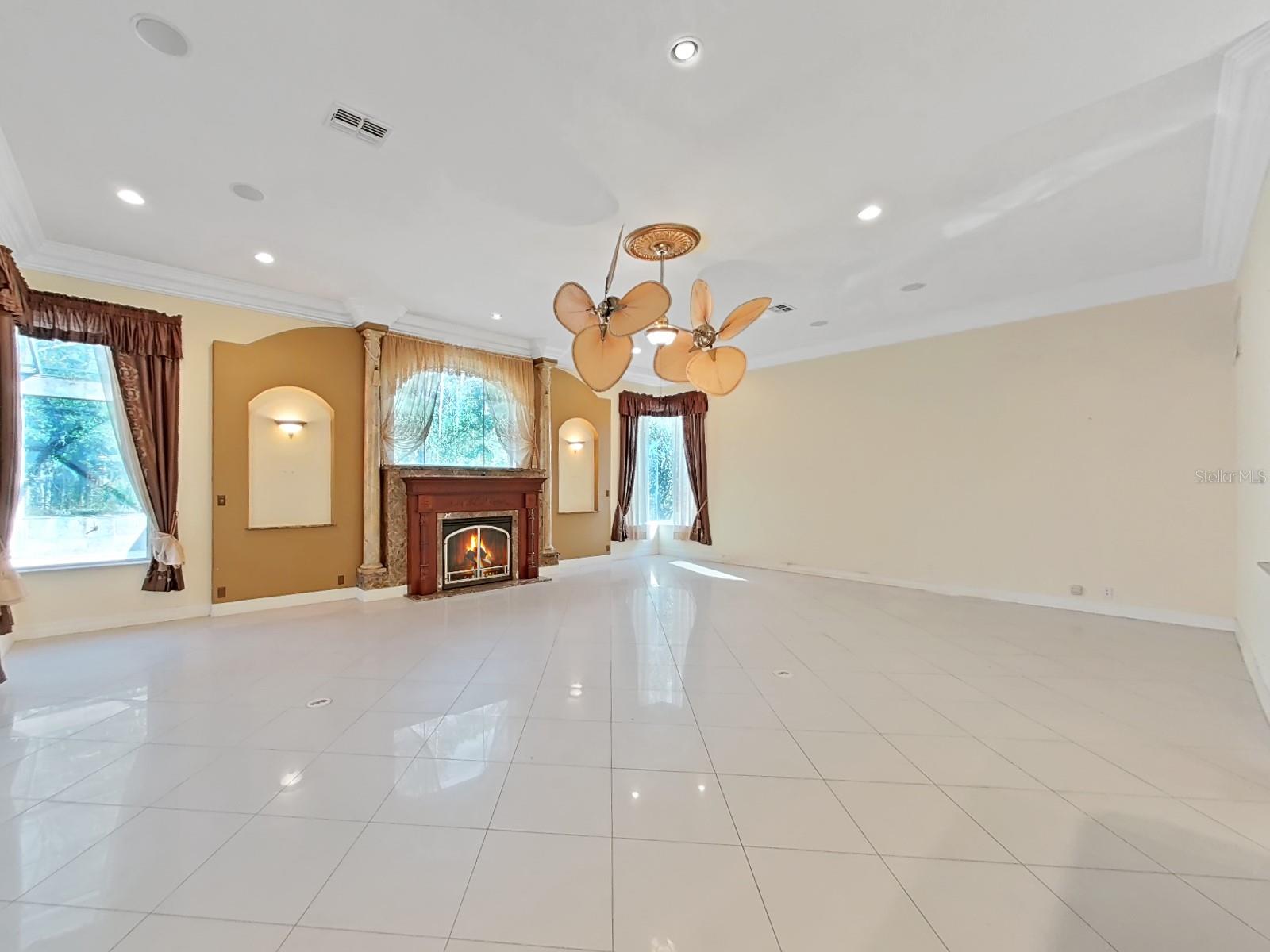 9460 BEARFOOT TRL, WEEKI WACHEE, FL, 34613