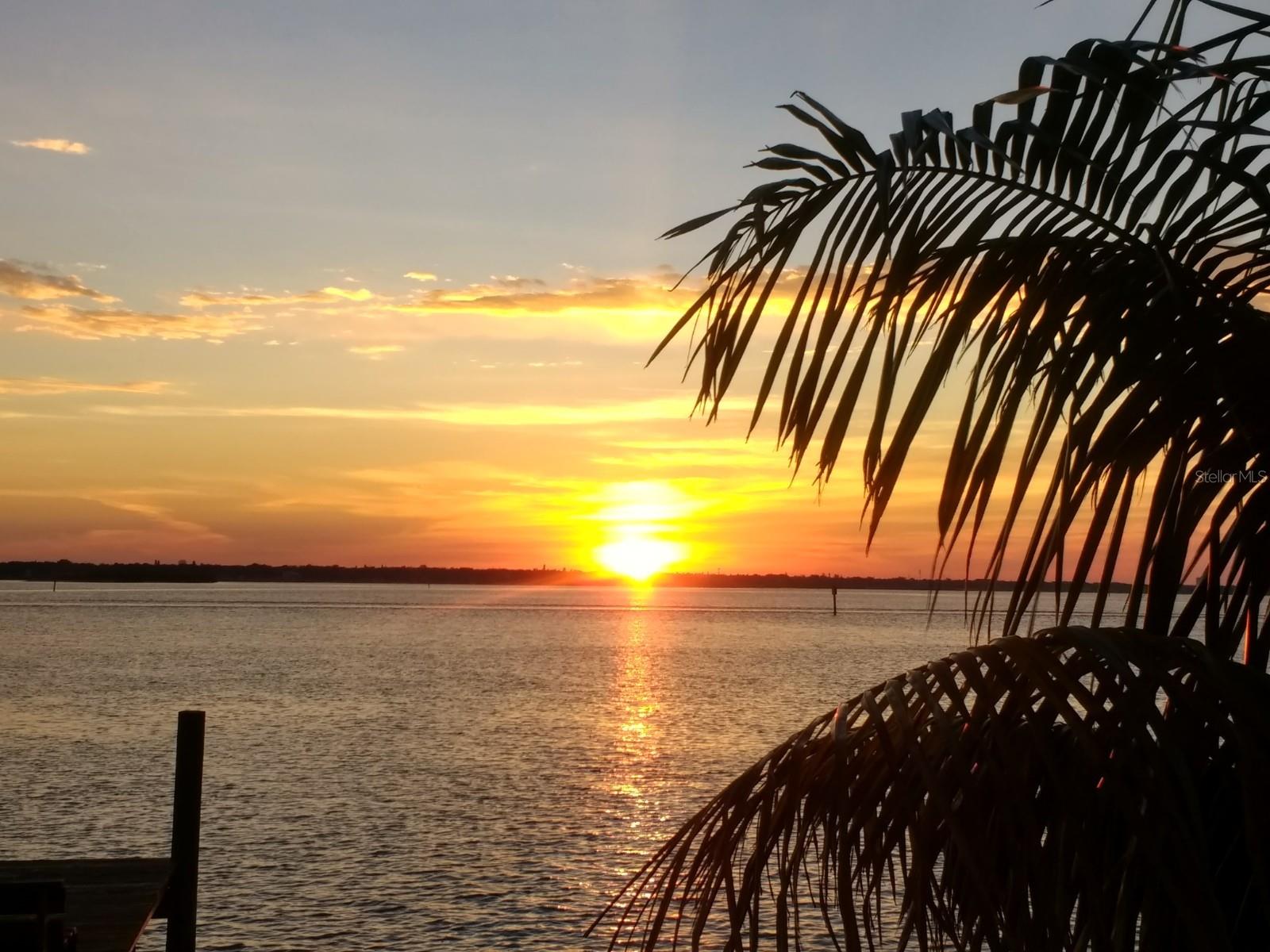 571 JOHNS PASS AVE, MADEIRA BEACH, FL, 33708