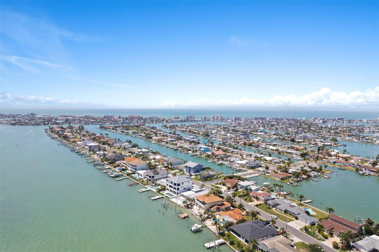 571 JOHNS PASS AVE, MADEIRA BEACH, FL, 33708