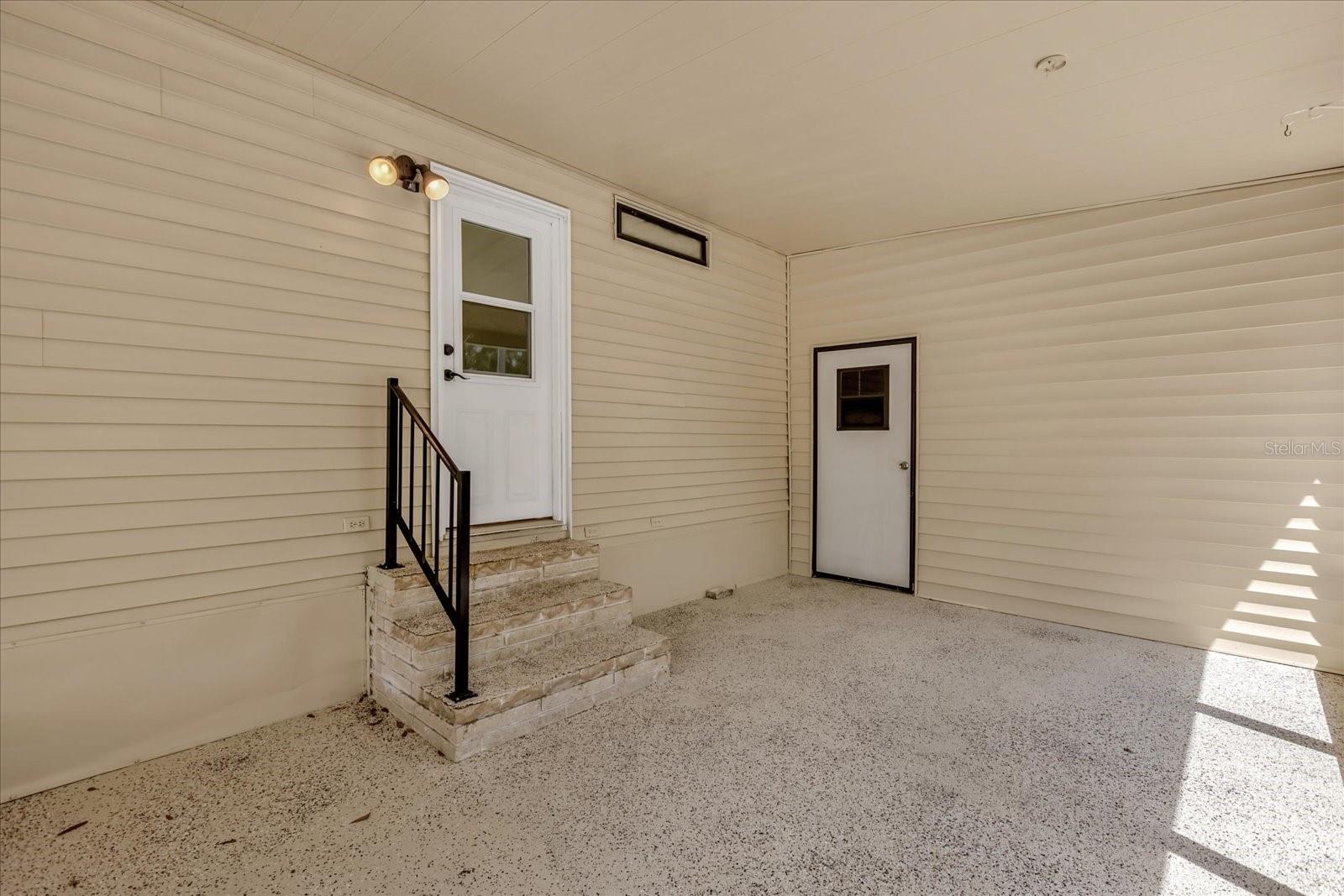 220 PALMER PARK LN, DAVENPORT, FL, 33897