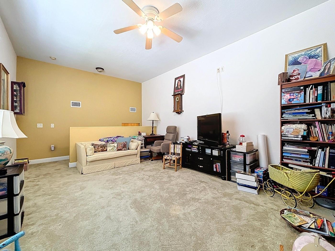 1218 CASTLE TER, TARPON SPRINGS, FL, 34689