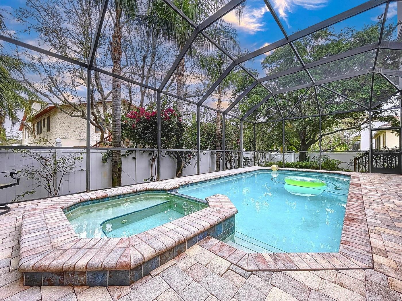 1218 CASTLE TER, TARPON SPRINGS, FL, 34689