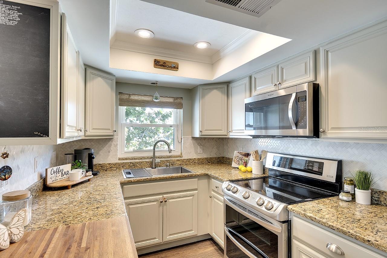 2224 EUGENE ST, SARASOTA, FL, 34231