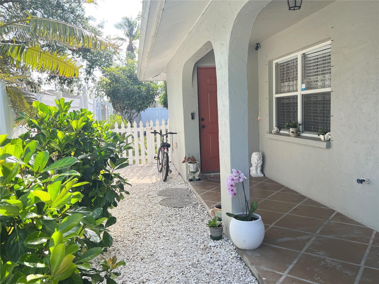 240 PATTERSON AVE, OSPREY, FL, 34229