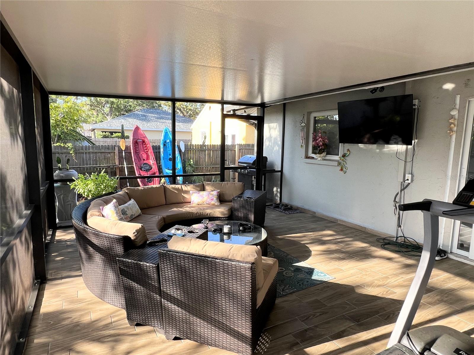 240 PATTERSON AVE, OSPREY, FL, 34229