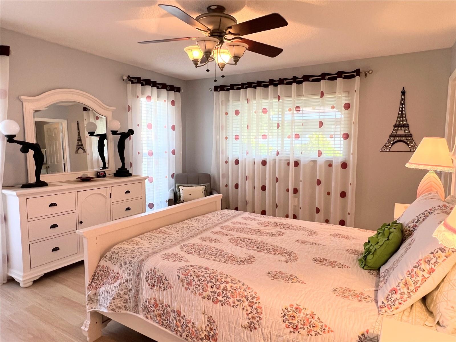 240 PATTERSON AVE, OSPREY, FL, 34229