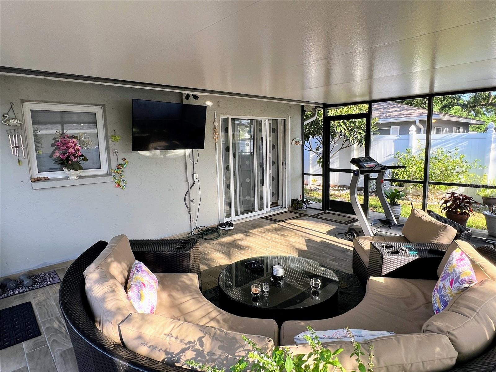 240 PATTERSON AVE, OSPREY, FL, 34229