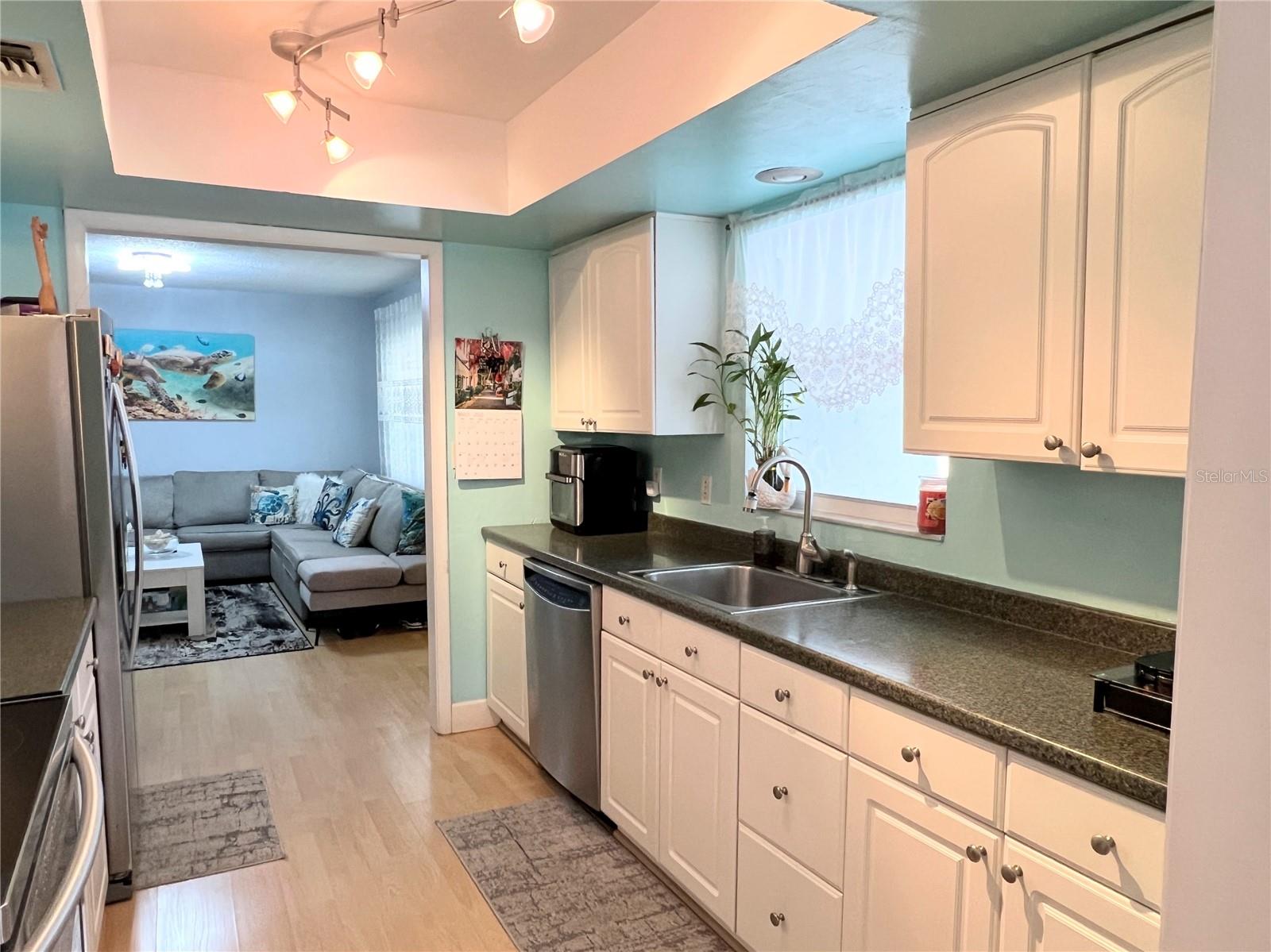 240 PATTERSON AVE, OSPREY, FL, 34229
