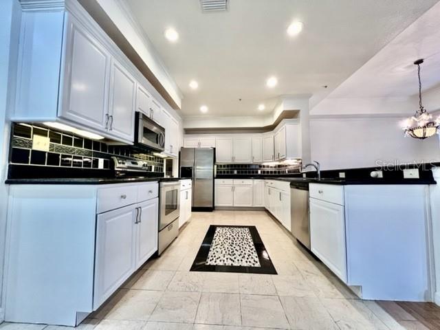 606 WELLS CT #201, CLEARWATER, FL, 33756