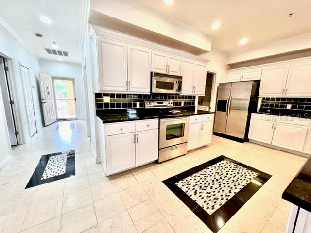 606 WELLS CT #201, CLEARWATER, FL, 33756