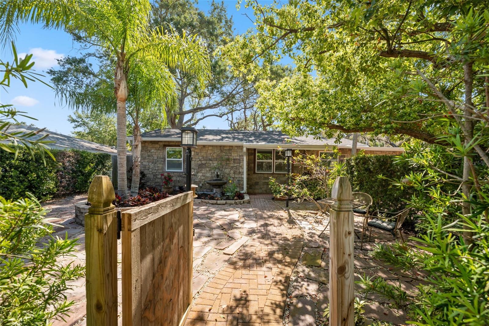 1751 PASADENA DR, DUNEDIN, FL, 34698
