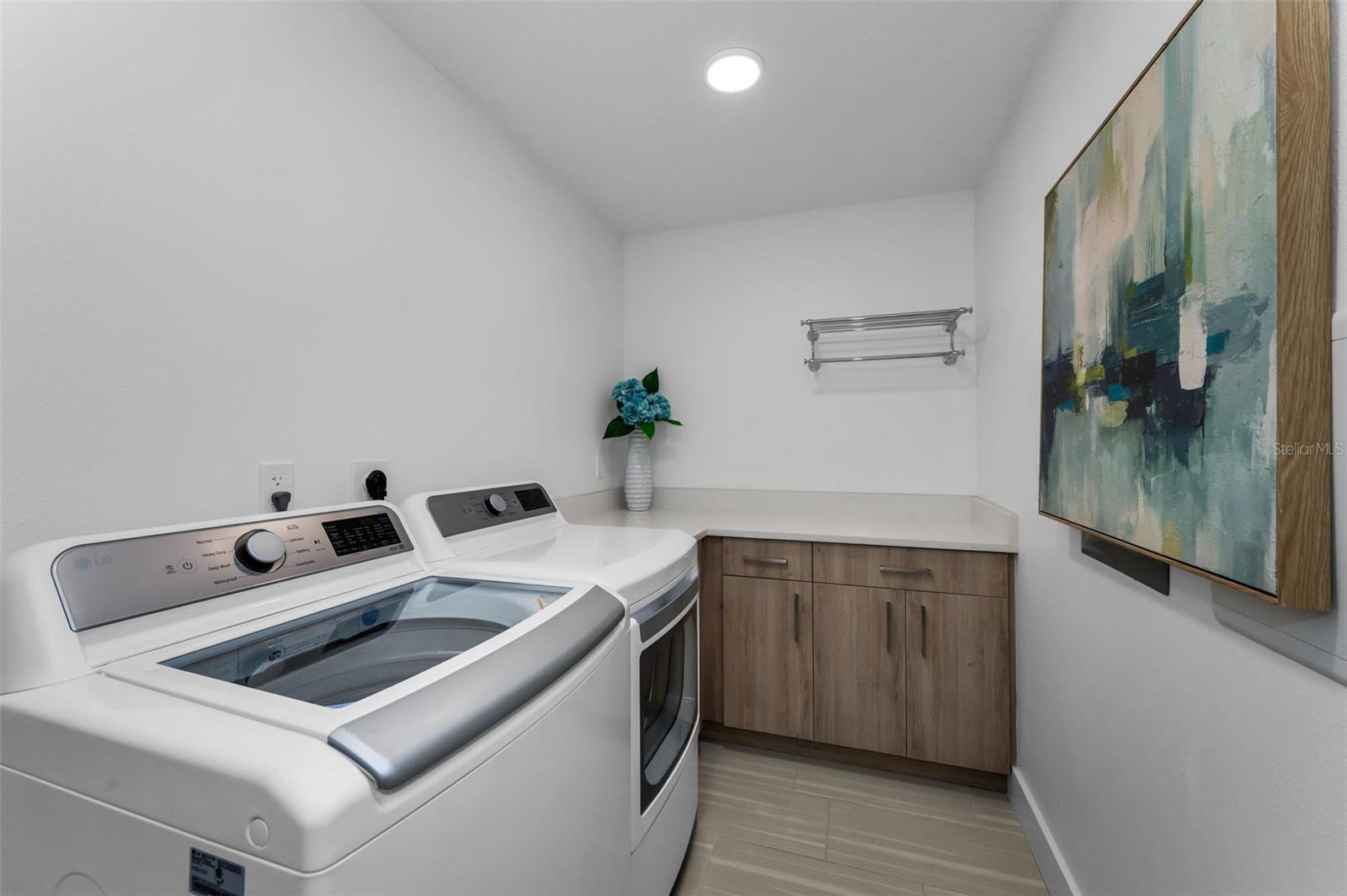 415 ISLAND WAY #205, CLEARWATER BEACH, FL, 33767