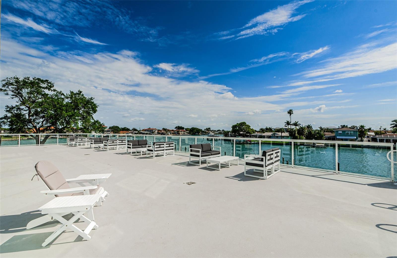 415 ISLAND WAY #205, CLEARWATER BEACH, FL, 33767