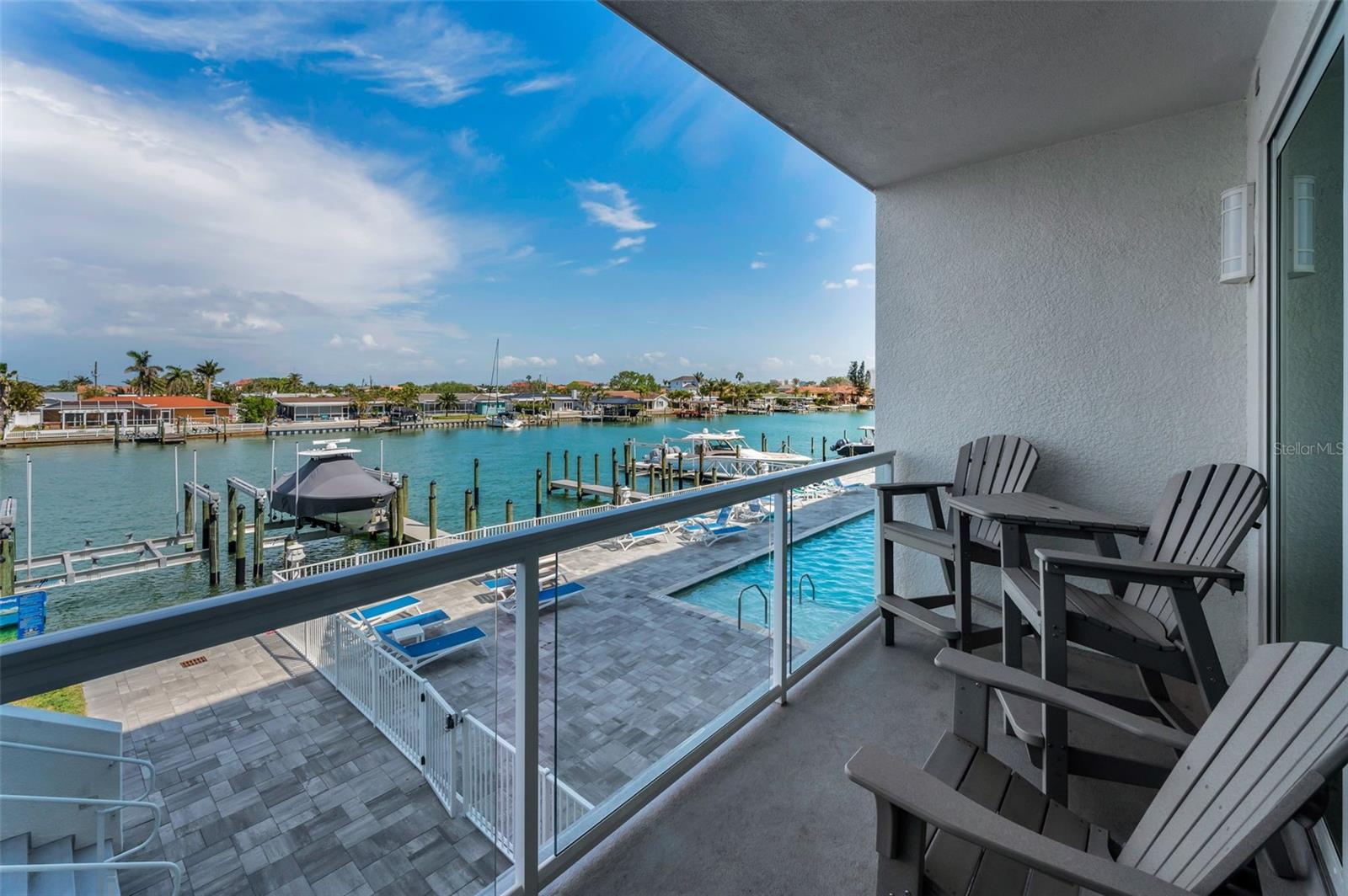 415 ISLAND WAY #205, CLEARWATER BEACH, FL, 33767