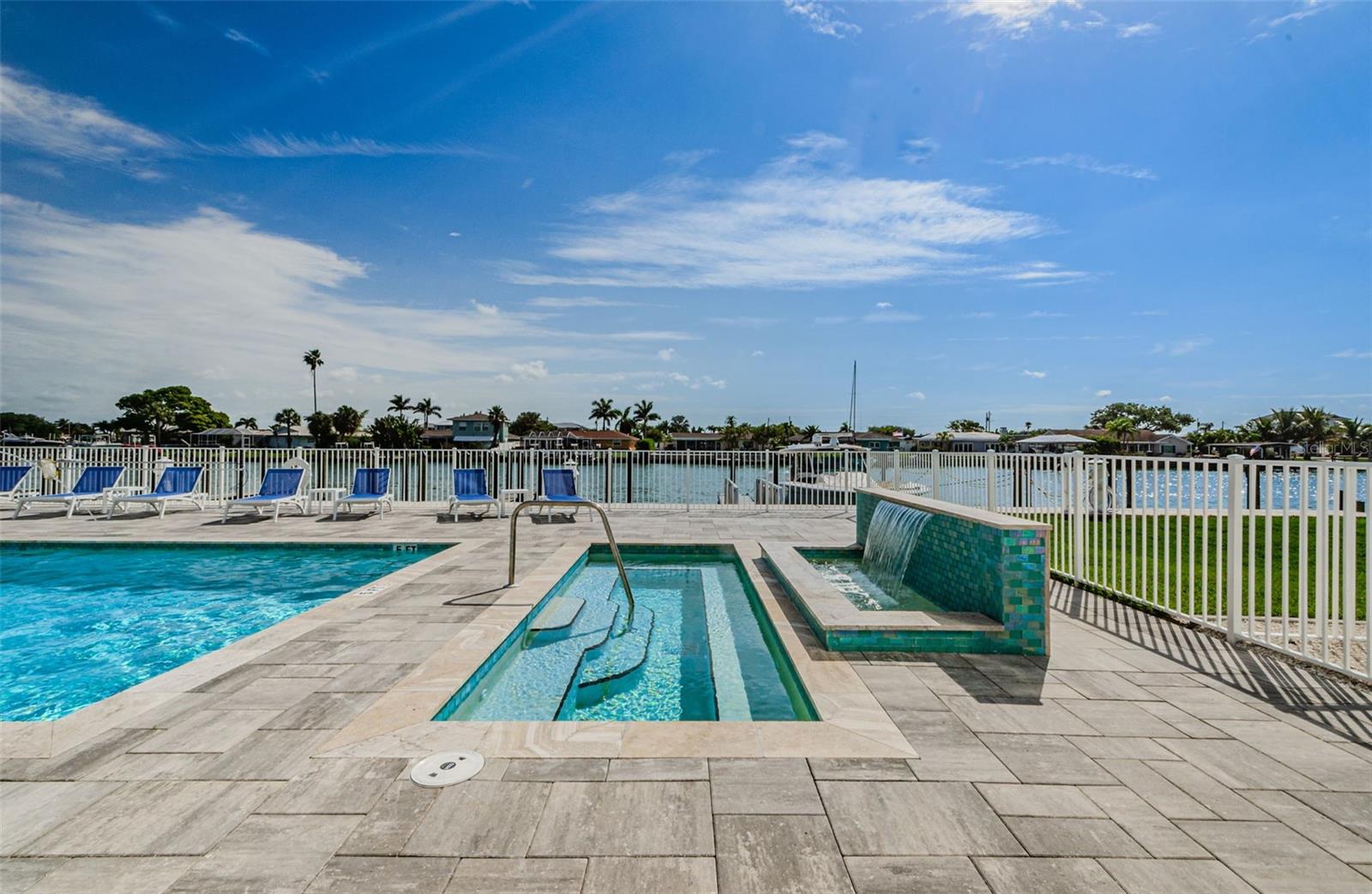 415 ISLAND WAY #205, CLEARWATER BEACH, FL, 33767