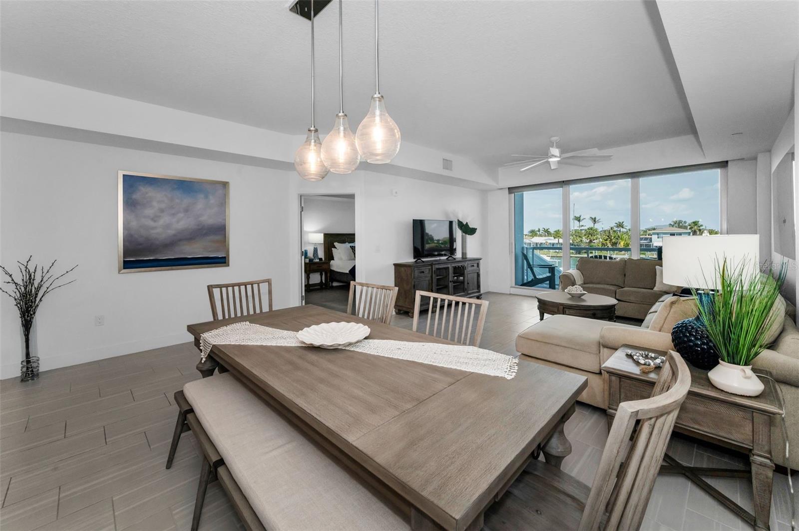 415 ISLAND WAY #205, CLEARWATER BEACH, FL, 33767