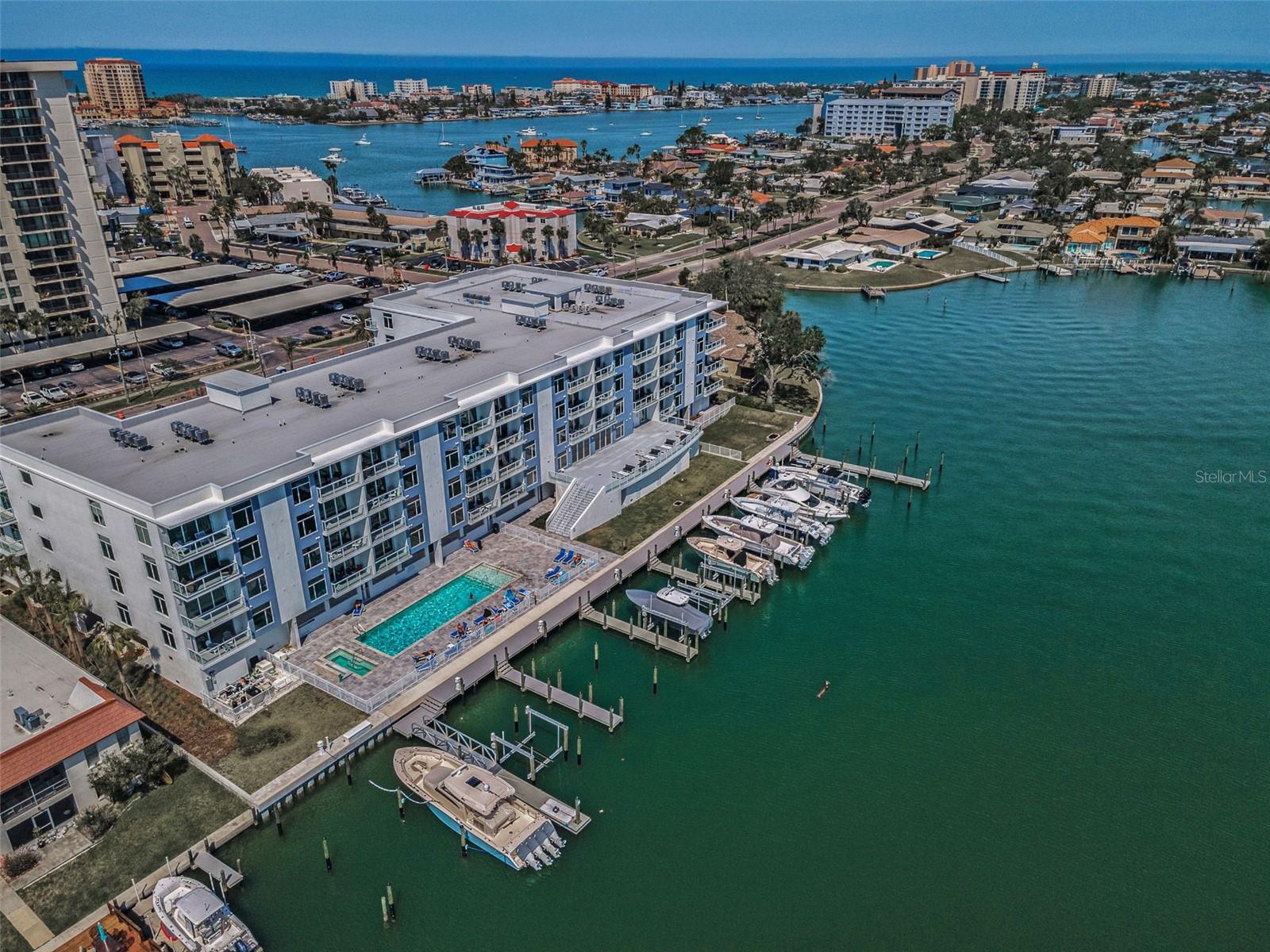 415 ISLAND WAY #205, CLEARWATER BEACH, FL, 33767