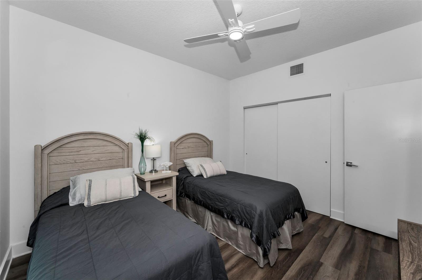 415 ISLAND WAY #205, CLEARWATER BEACH, FL, 33767