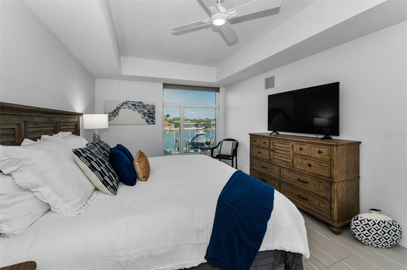 415 ISLAND WAY #205, CLEARWATER BEACH, FL, 33767