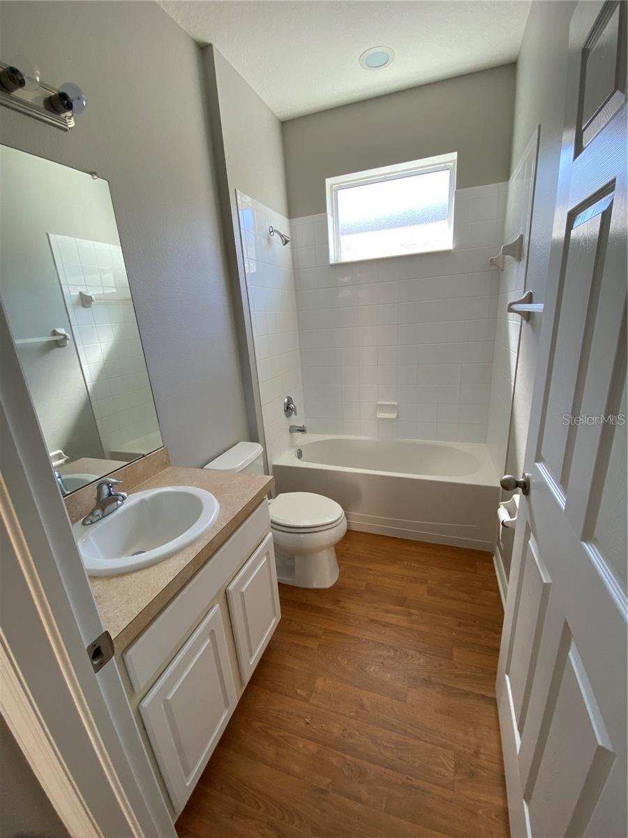 823 COLLEGE LEAF WAY, RUSKIN, FL, 33570