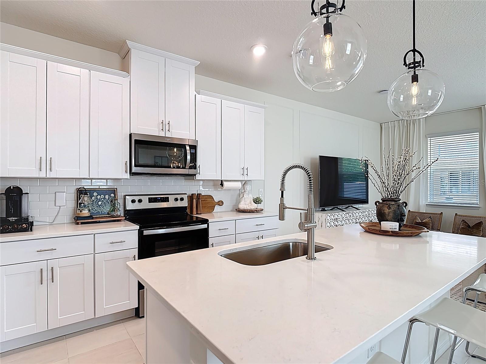 3201 ARMSTRONG SPRING DR, KISSIMMEE, FL, 34744