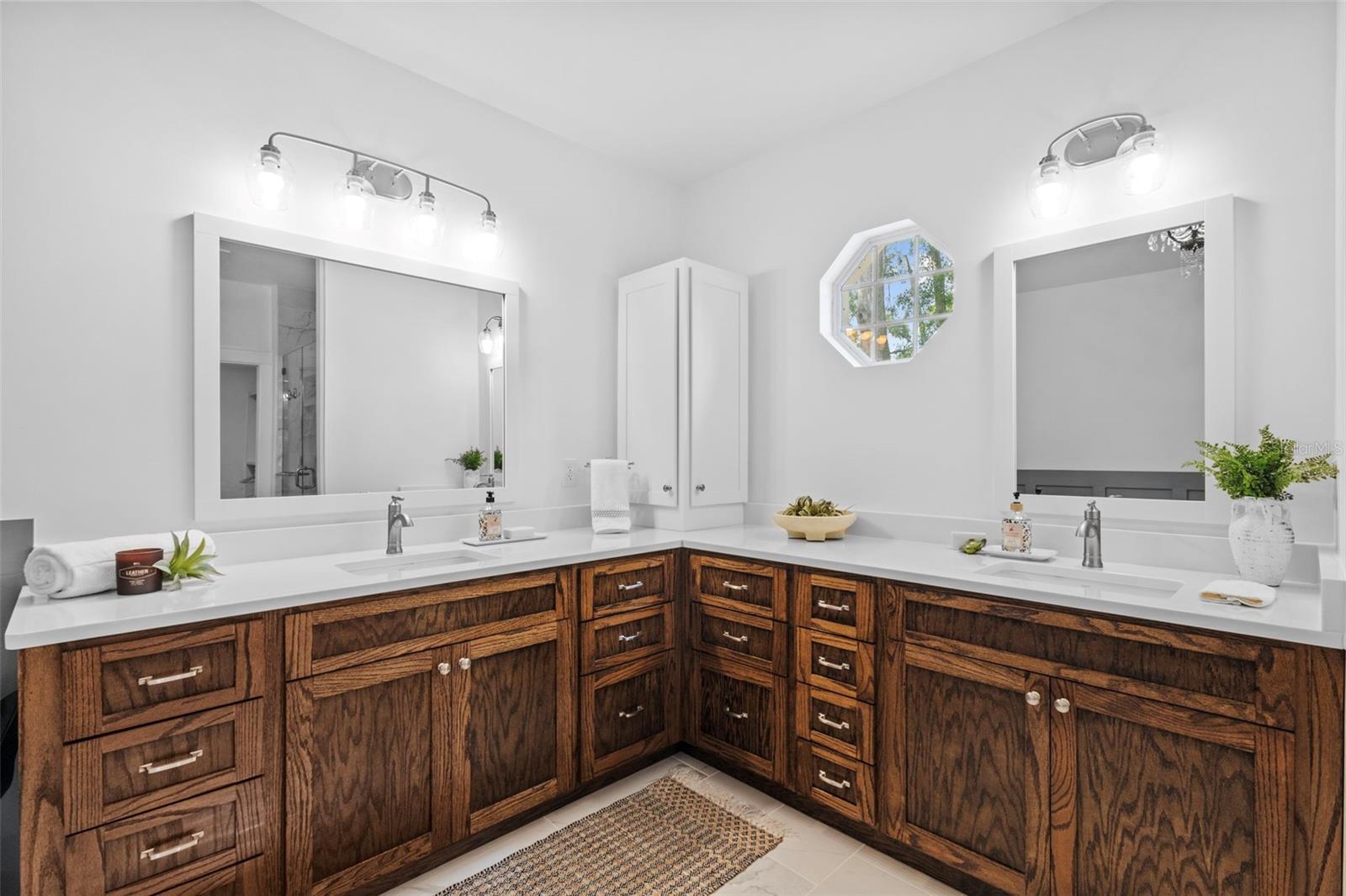 8303 DOUBLE BRANCH RD, TAMPA, FL, 33635