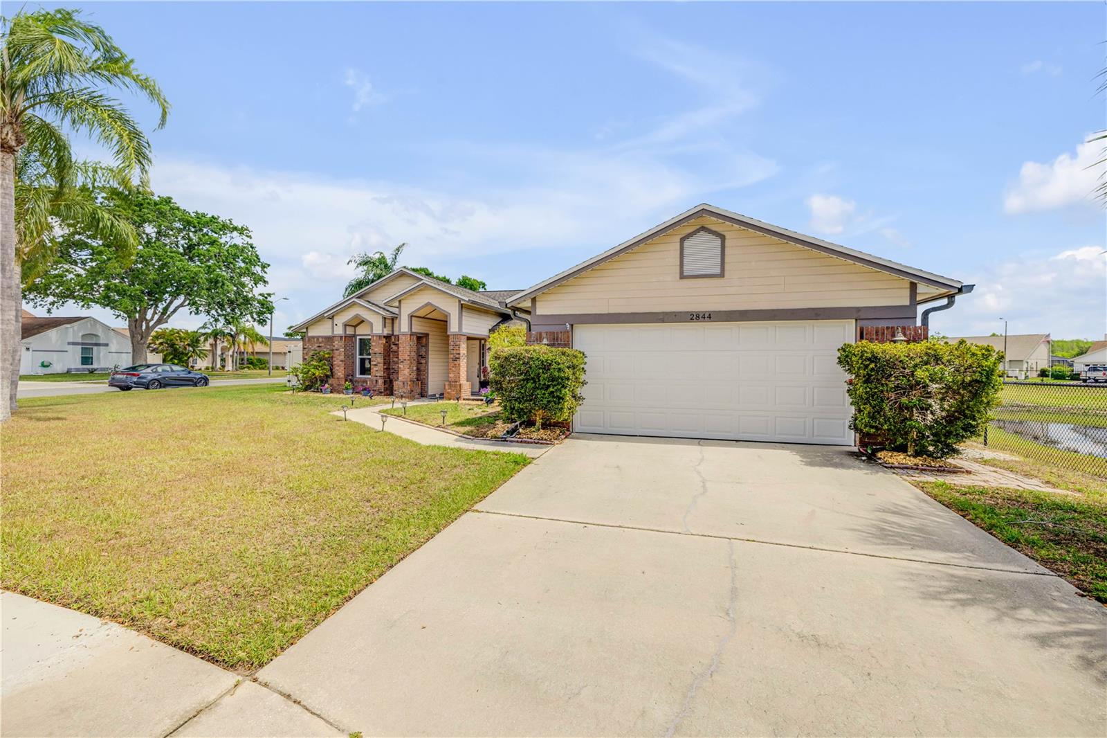 2844 EAGLE LAKE DR, ORLANDO, FL, 32837