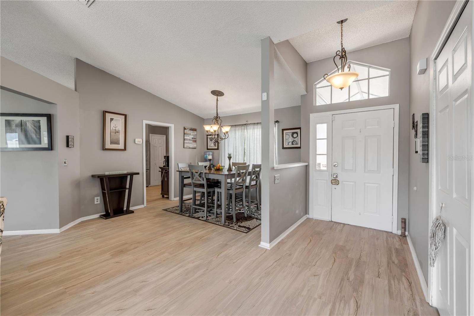 2844 EAGLE LAKE DR, ORLANDO, FL, 32837