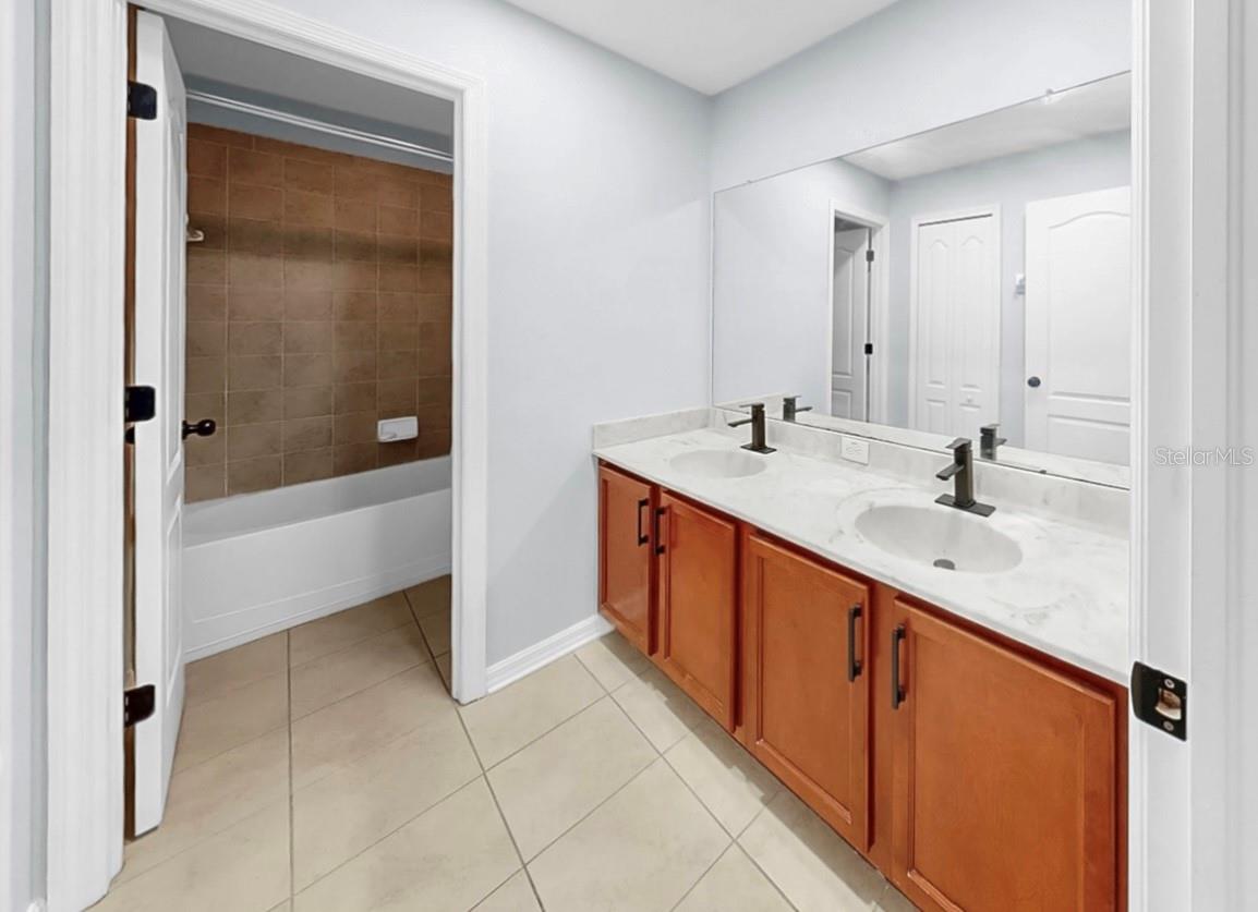 312 TAXTER RUN LN, VALRICO, FL, 33594