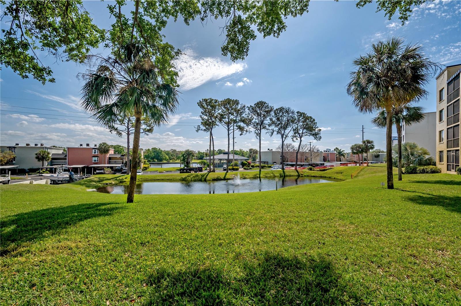 2424 W TAMPA BAY BLVD #M104, TAMPA, FL, 33607