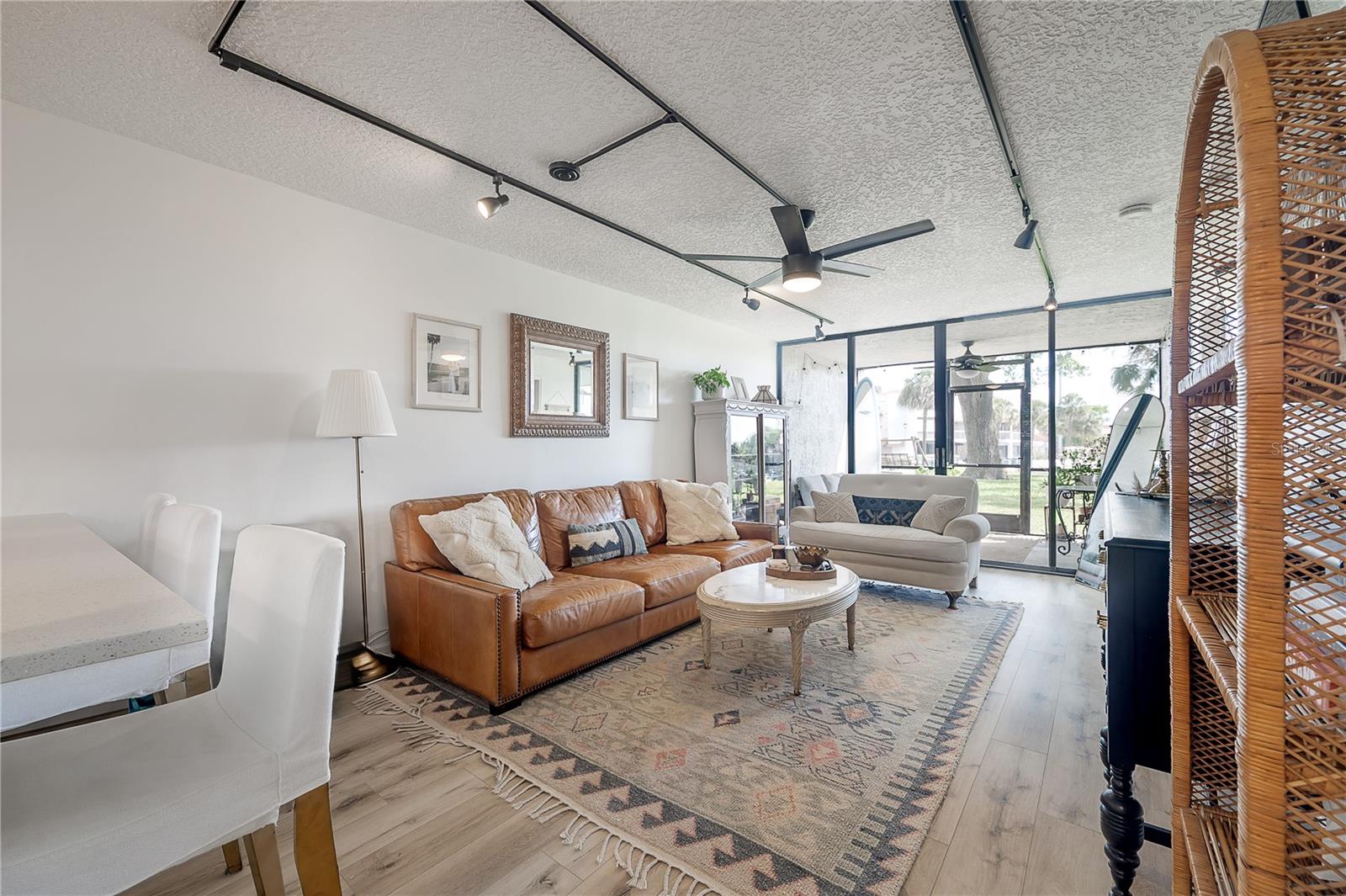 2424 W TAMPA BAY BLVD #M104, TAMPA, FL, 33607