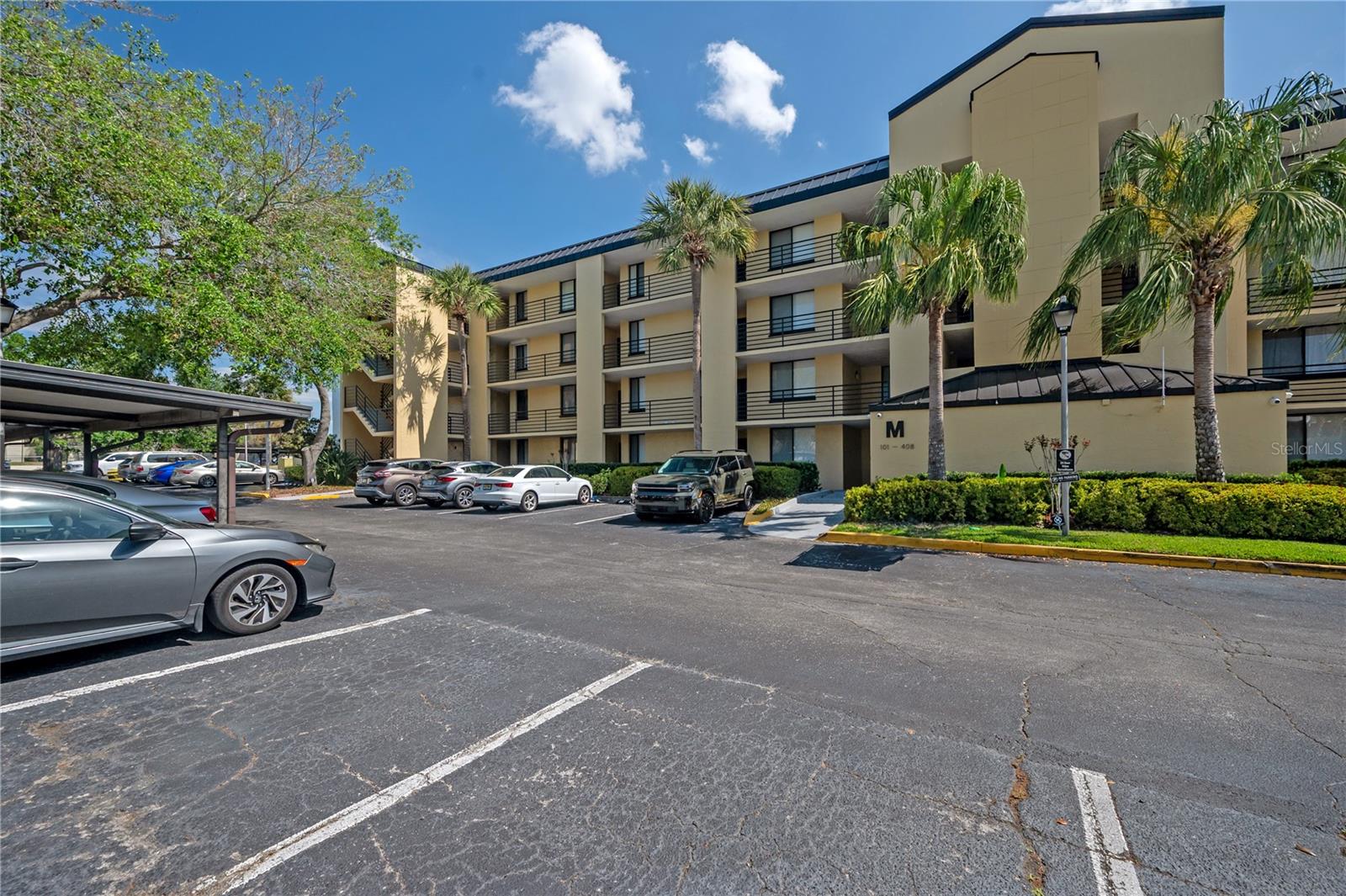 2424 W TAMPA BAY BLVD #M104, TAMPA, FL, 33607